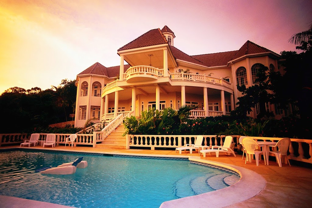 Million Dollar Home with pool backyard
